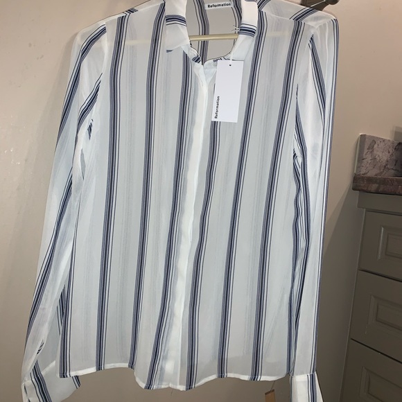 REFORMATION blouse! NEVER WORN!! - Picture 2 of 3